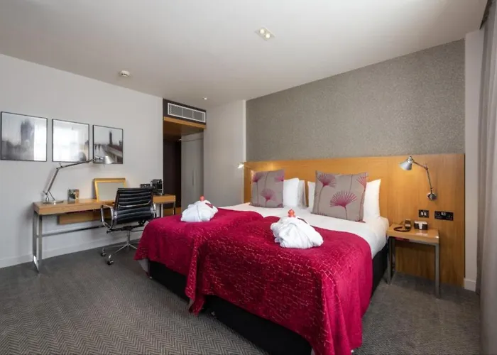 Apex Temple Court Hotel
